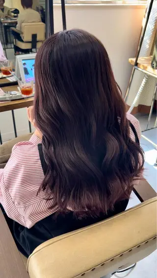 ロング メンズバレイヤージュ 斉藤春のヘアスタイル