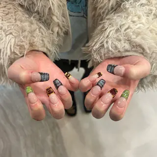 ネイル A. Hashimotoのネイルデザイン