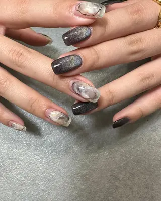 ネイル kiii.__ ✴︎*のネイルデザイン