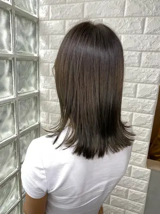 セミロング カラー 美容師歴18年 ALBA 齊藤のヘアスタイル