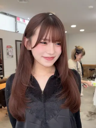 ロング 野村 真白のヘアスタイル