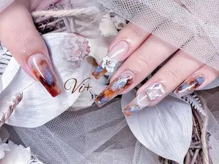 ネイル ✨Nailsalon Vi+✨のネイルデザイン