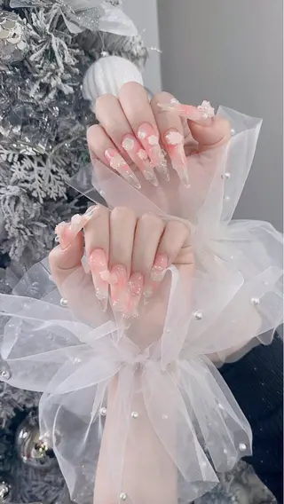 ネイル Ami Nail所属・Ami Nailのネイルデザイン