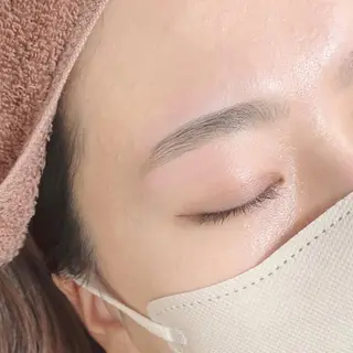 アイブロウ 眉毛とまつ毛パーマ ナオueyesのマツエク・マツパデザイン