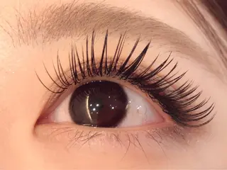 マツエク・マツパ 野崎 ひかりのヘアスタイル