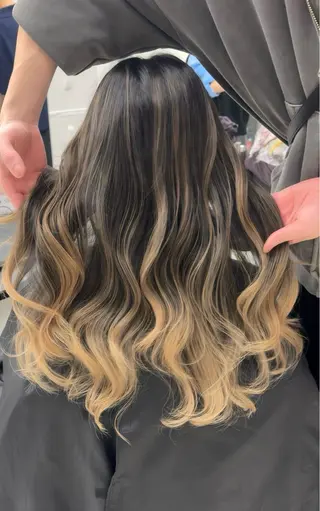 ロング カラー Rikuto/原宿 /グラデーションのヘアスタイル