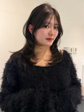 セミロング 蘭々/レイヤーカット /ナチュラルヘアのヘアスタイル