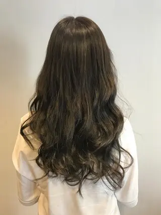 ロング カラー ひろせ かなのヘアスタイル