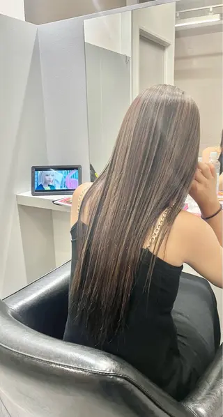 ロング カラー ヘアアレンジ 🍓艶髪/艶カラー ハイトーン/しんたにのヘアスタイル