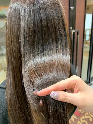 ロング カラー 近藤千翔🩵 髪質改善Periodのエステ・リラクイメージ