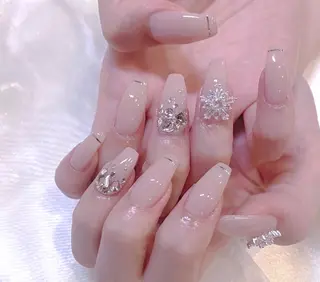 ネイル VIVIAN リサのネイルデザイン