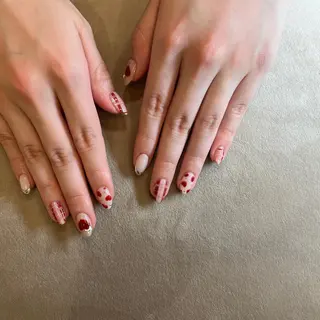 ネイル フリーランス¨̮⃝ ネイリストOKADAのネイルデザイン