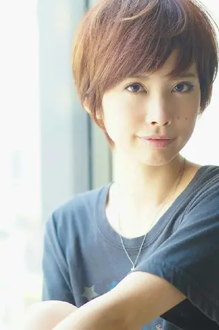 ショート ヘアアレンジ パーマ カラー iplus まつげ、眉毛、耳つぼのマツエク・マツパデザイン