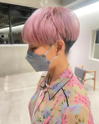 ショート カラー ヘアアレンジ ミニボブ/ブリーチ 🌈MISATOのヘアスタイル