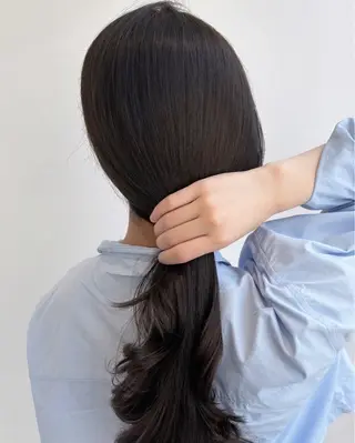 カラー 🫒🫒ブリーチなし 艶カラー🫒ヤマシロのヘアスタイル