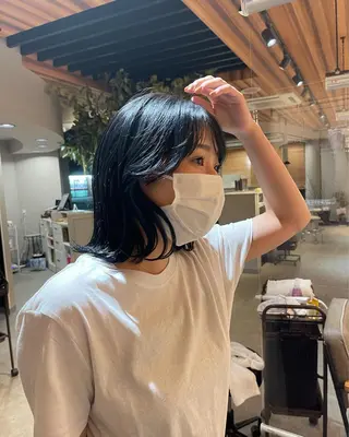 ミディアム hyphen《ハイフン》所属・市村 香多のヘアスタイル