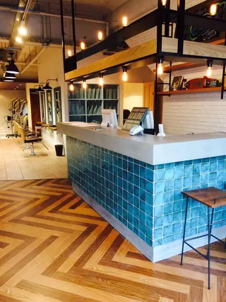 hair&make earth 大宮店所属・吉田 茂樹のヘアスタイル