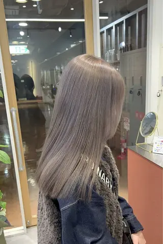 ミディアム カラー パーマ ブリーチなし/ ベージュ/akiraのヘアスタイル