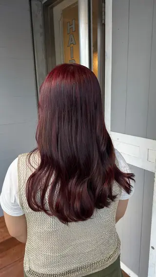 ミディアム miloc MOMOKAのヘアスタイル