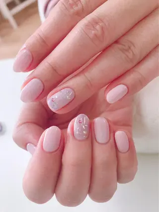 ネイル Lily Roseスタッフ一同のマツエク・マツパデザイン