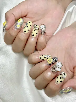 ネイル コウ ヨウのネイルデザイン