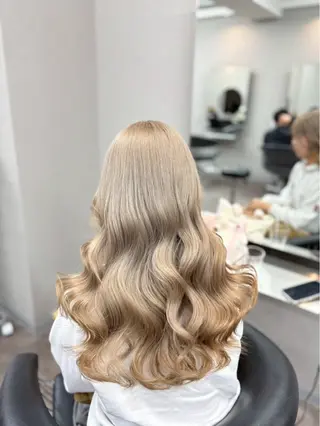 ロング カラー ブリーチカラー🎀 Himariのヘアスタイル