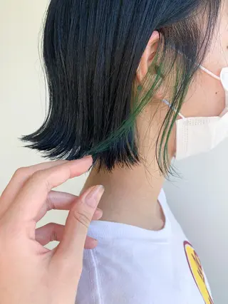 ショート nuu所属・💜ショート💜 ウルフ、ボブ二色亜美のヘアスタイル