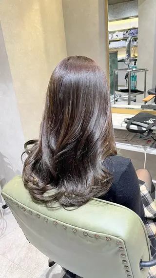 セミロング カラー 新宿/ヘアカラー AiNAのヘアスタイル