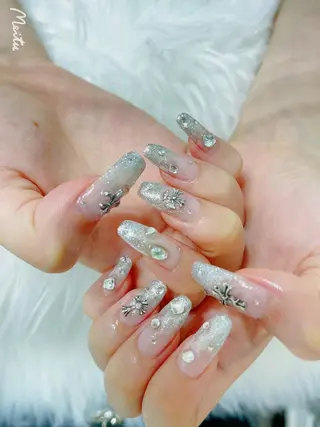 ネイル 菲菲ネイルサロン所属・FF フィフィネイルサロンのネイルデザイン