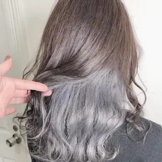 ミディアム Beleza原宿所属・MOMO艶髪 🩵モテカラーのヘアスタイル