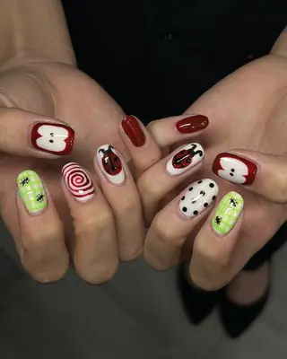 ネイル Haluca 長さ出し🍀のネイルデザイン