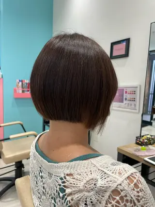 ショート ハッシュカット レイヤー池袋のヘアスタイル