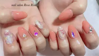 ミディアム アイブロウ ネイルスタジオ シェイクユアハンズのネイルデザイン