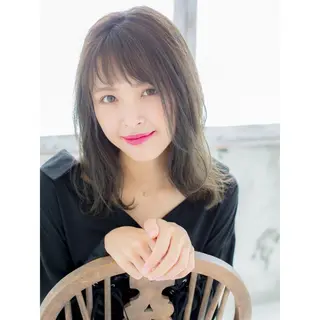 ミディアム カラー (スタイリスト)牧 好美のヘアスタイル