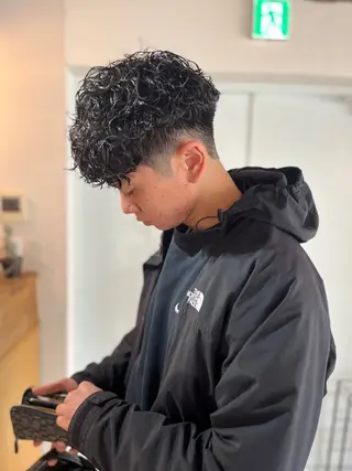 ショート パーマ メンズ Luana 【公式】 / メンズのヘアスタイル