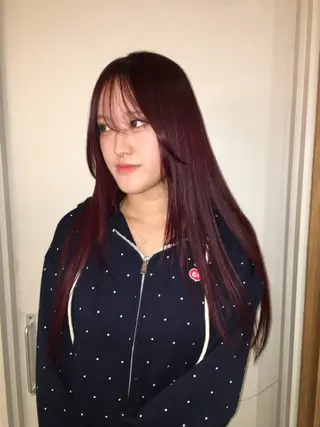 ロング カラー ナイトウ コトのヘアスタイル