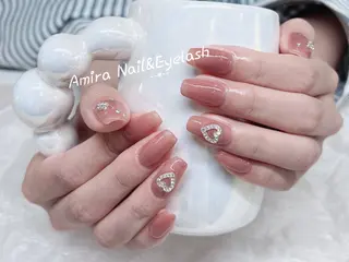 ネイル Amira アイラッシュのマツエク・マツパデザイン