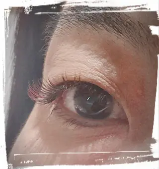 マツエク・マツパ NINU所属・アサカワ マキの眉毛・アイブロウイメージ