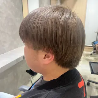 メンズ ハイトーン×推し カラー💫Miyuのヘアスタイル