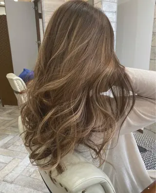 ロング カラー パーマ ヘアアレンジ ネイル マツエク・マツパ ハイライト、レイヤー カット/西梅田/中西のヘアスタイル