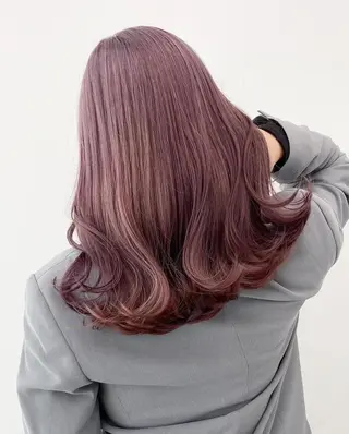 セミロング カラー 【公式】amble luxe池袋東口🩷のヘアスタイル