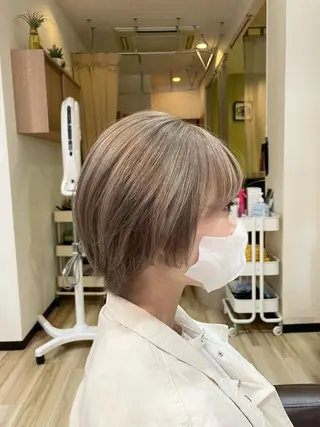 ショート カラー 🌈派手髪ハイトーン 🌈鈴木亮太🌈のヘアスタイル