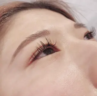 マツエク・マツパ 石渡このみ 🍊レイヤーカットのヘアスタイル