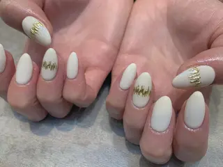 ミディアム カラー パーマ ヘアアレンジ メンズ キッズ ネイル マツエク・マツパ feey ⁑erinaのネイルデザイン