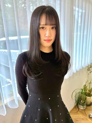 セミロング merc. 福田茜のヘアスタイル