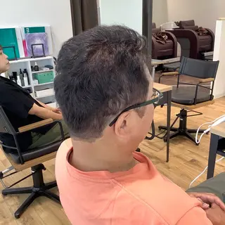 ショート カラー メンズ エイジングケア特化 美容師✂️山崎竜二のヘアスタイル