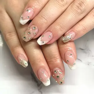 ネイル salon iris 🦋北広島市大曲のネイルデザイン