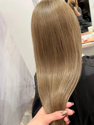 ロング 大谷 杏菜のヘアスタイル