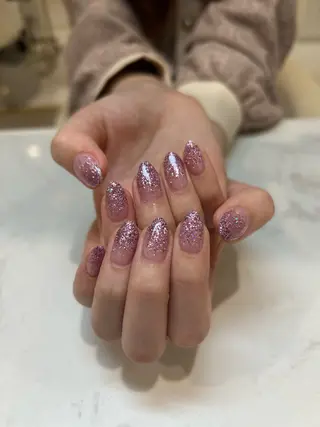 ネイル Raviy新宿店所属・やまだ ななせのネイルデザイン