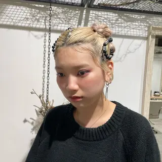 ミディアム ハイトーン🦄ネイル 💞のぶちのネイルデザイン